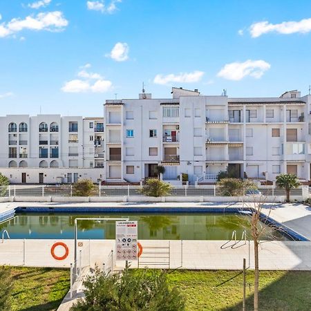 Apartamento Welcs -013- Con Terraza Y Piscina Daire Empuriabrava Dış mekan fotoğraf